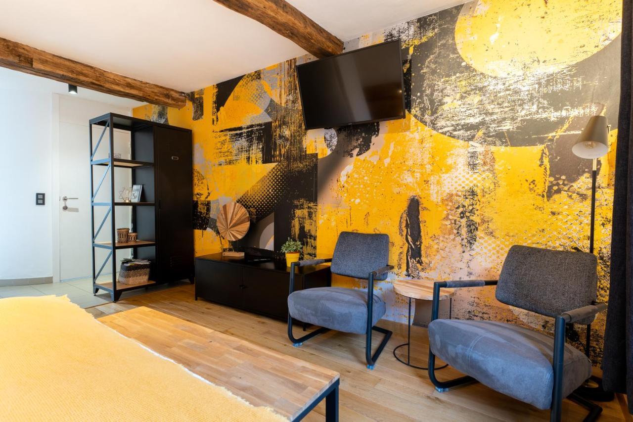 Ardenne Bnb Gite Urbain Avec Terrasse Marche-en-Famenne Exterior foto